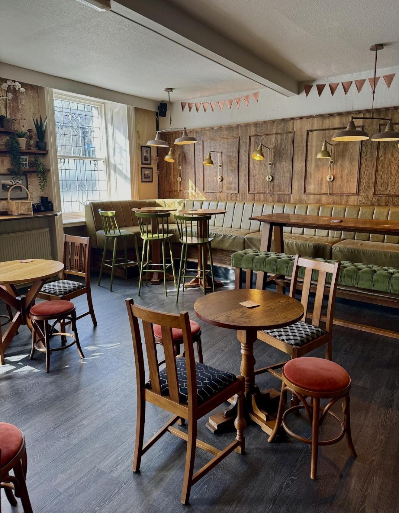 רות'ברי The Queens Head Hotel מראה חיצוני תמונה